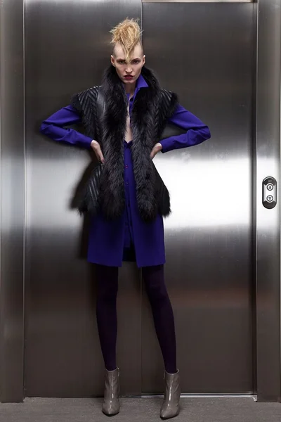 Look 16